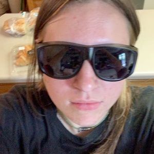 Meet your Posher, Brinley